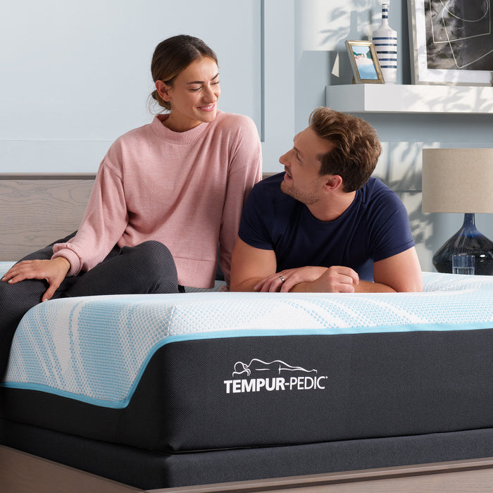 TEMPUR-LUXEbreeze®° 13" Firm Mattress